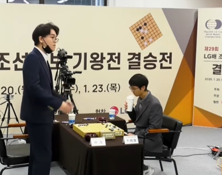 韩媒：韩国棋院2月3日将进行紧急会议，商讨如何解决争议问题